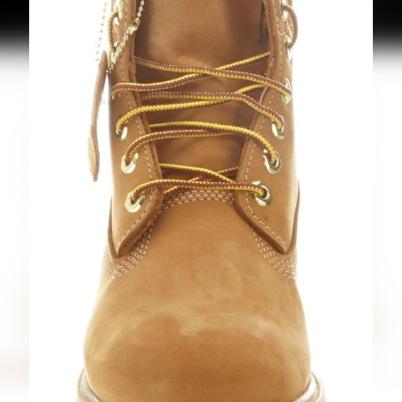 Prelove Timberland Men's Classic Boots Color Tan Size 12M - Picture 1 of 9